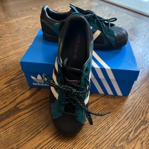 Size 8 Mandolorian edition Adidas Superstars